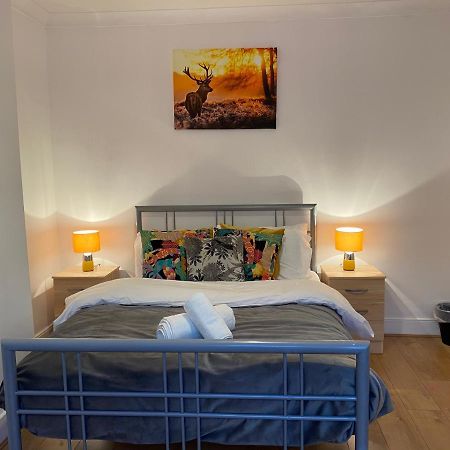 Central Stratford Cozy Double Room London Eksteriør bilde