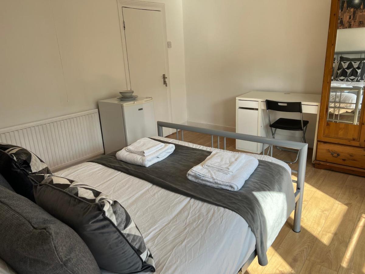 Central Stratford Cozy Double Room London Eksteriør bilde