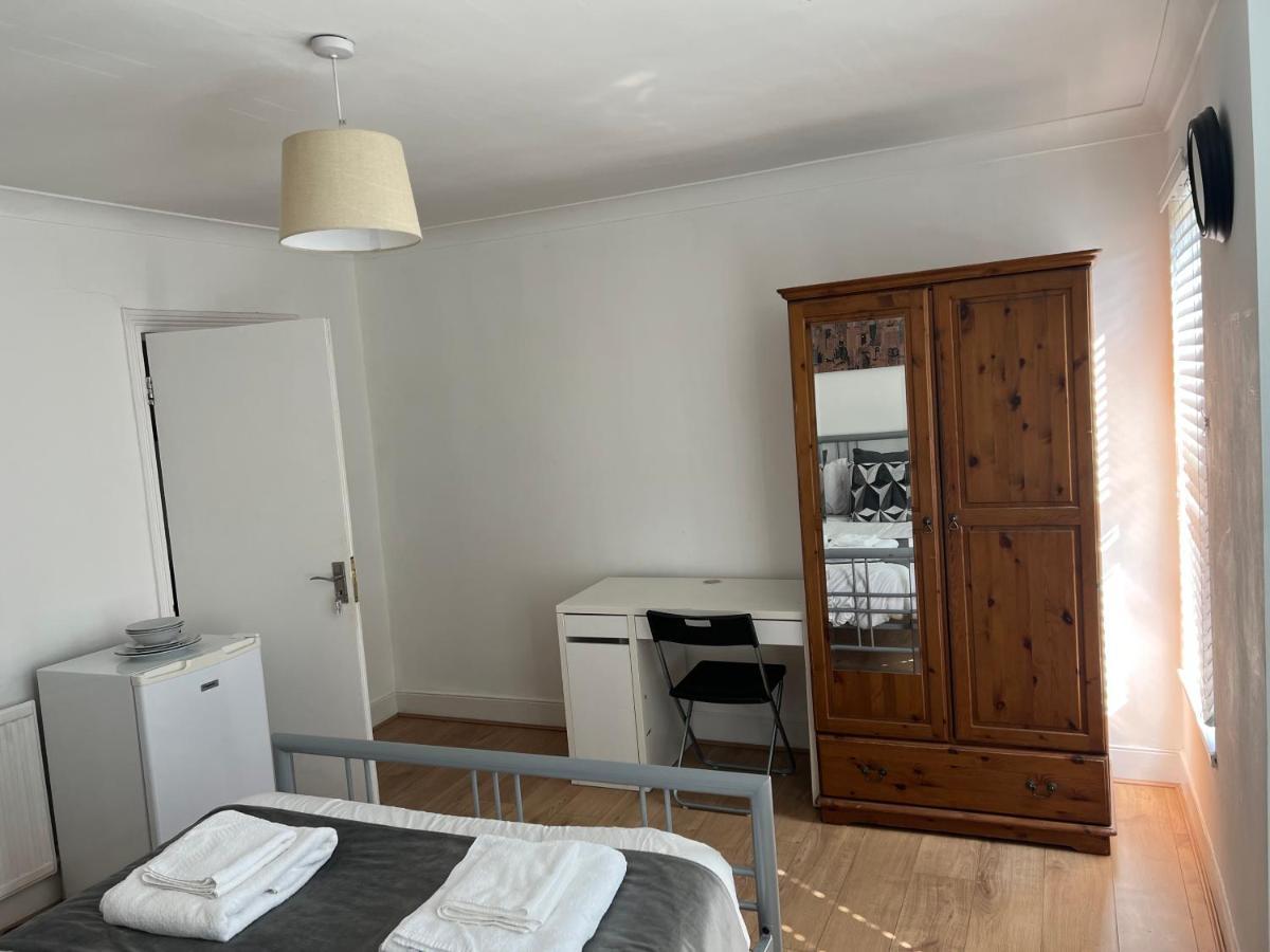 Central Stratford Cozy Double Room London Eksteriør bilde