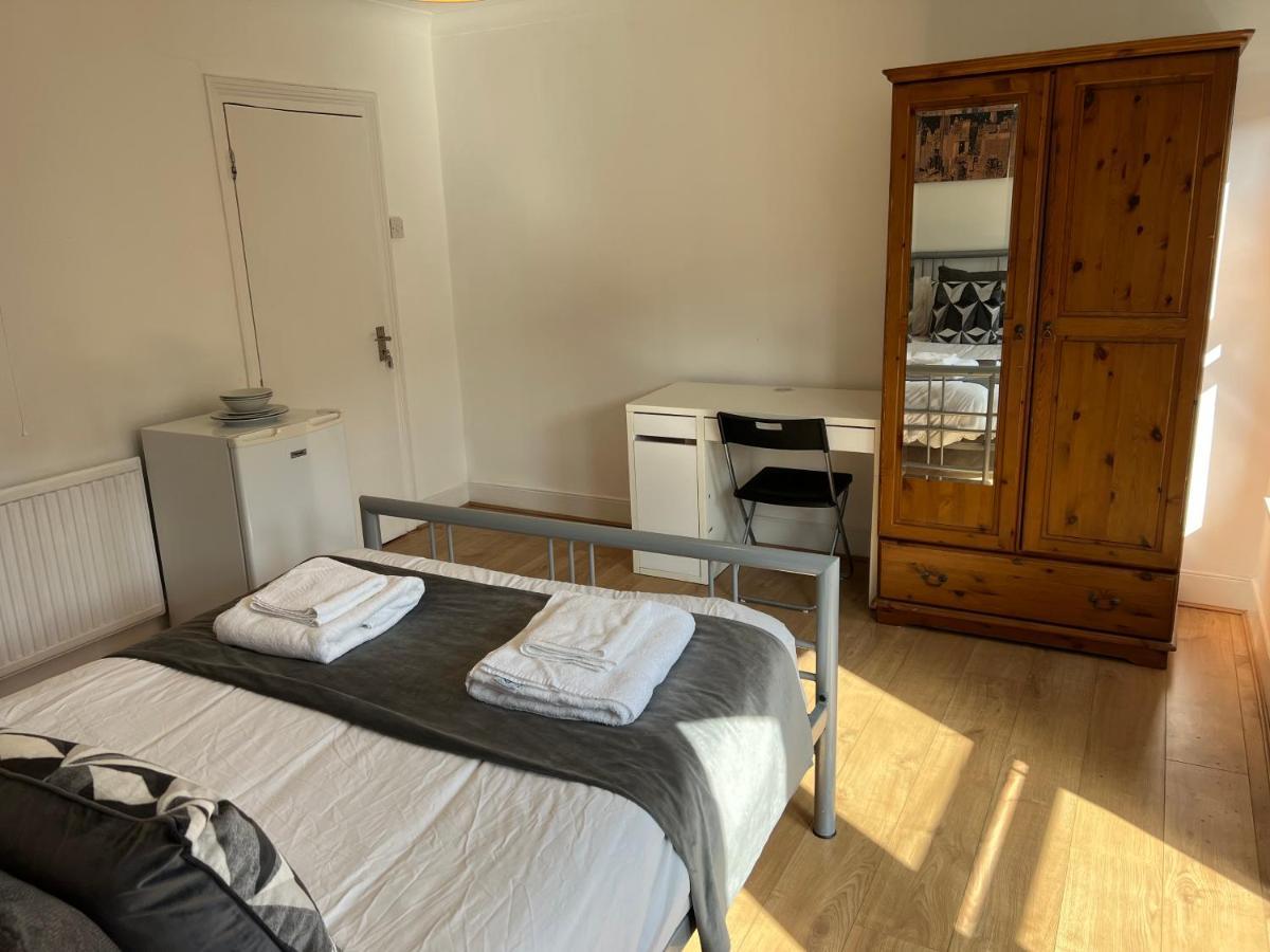 Central Stratford Cozy Double Room London Eksteriør bilde